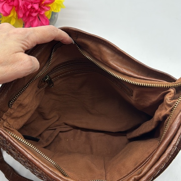 Beautiful Brown Leather Woven Crossbody Bag Made In India BRN7553C - Picture 10 of 14